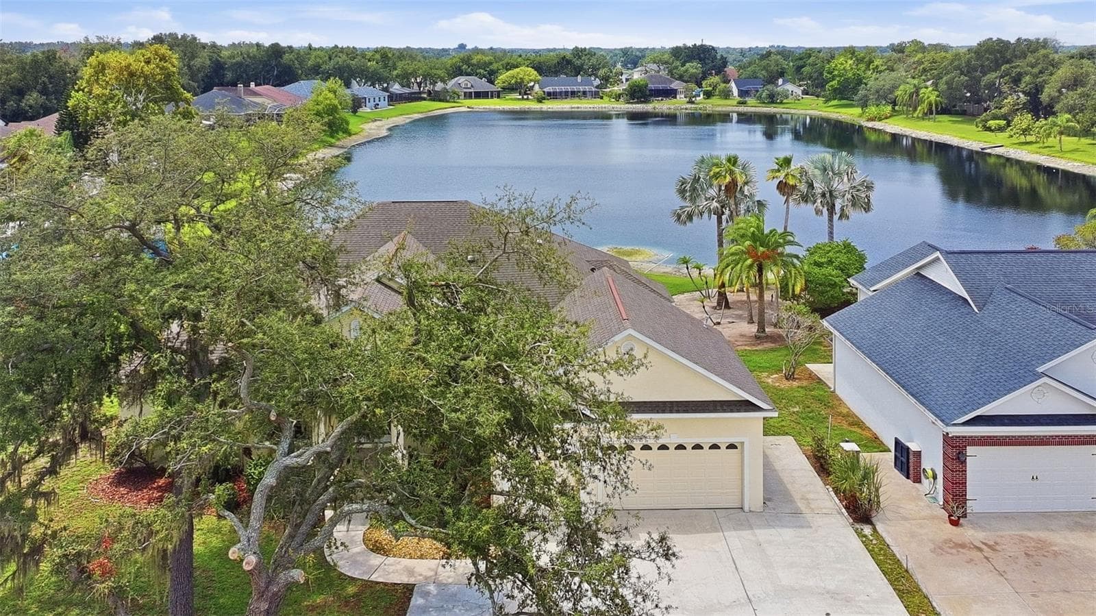 9009 Riverview Dr photo 2