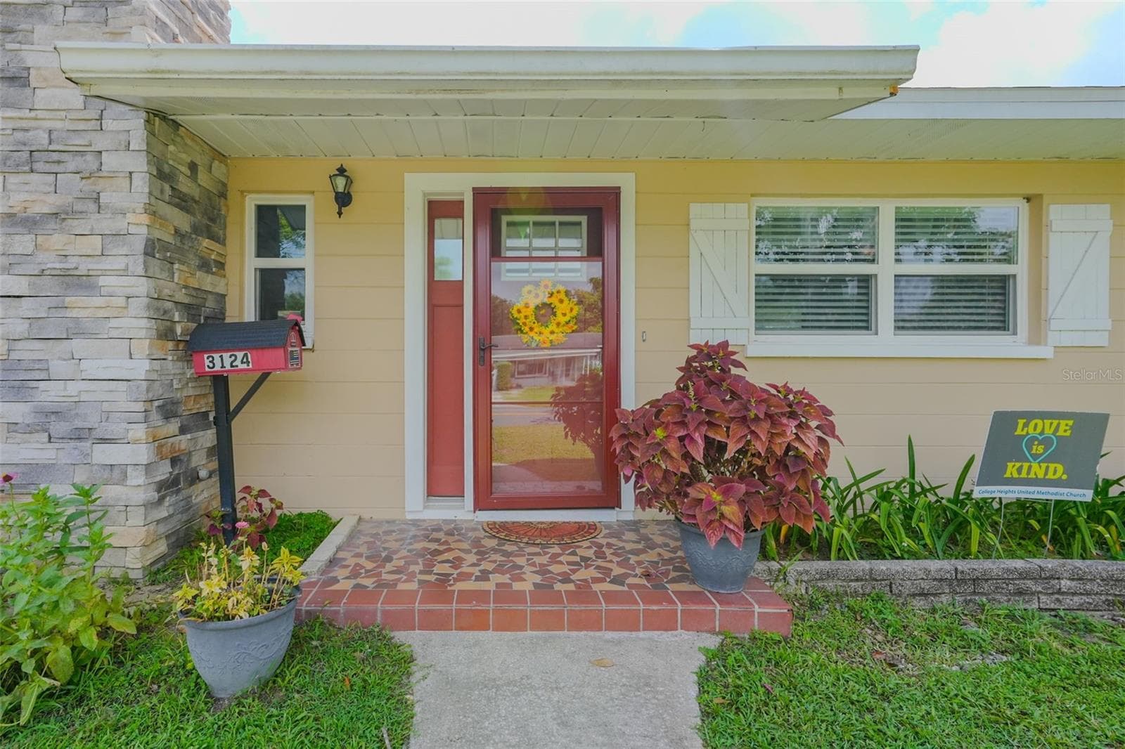 3124 S Polk Ave photo 3