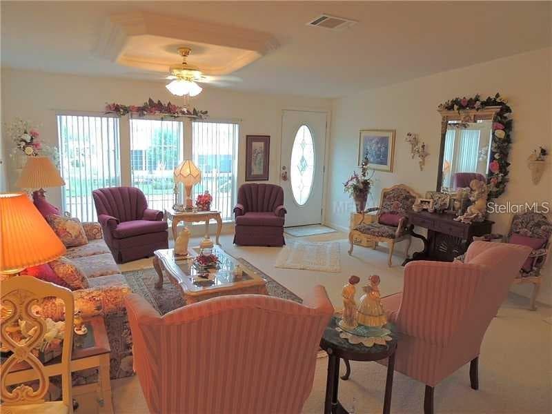 37535 New Horizons Blvd photo 2