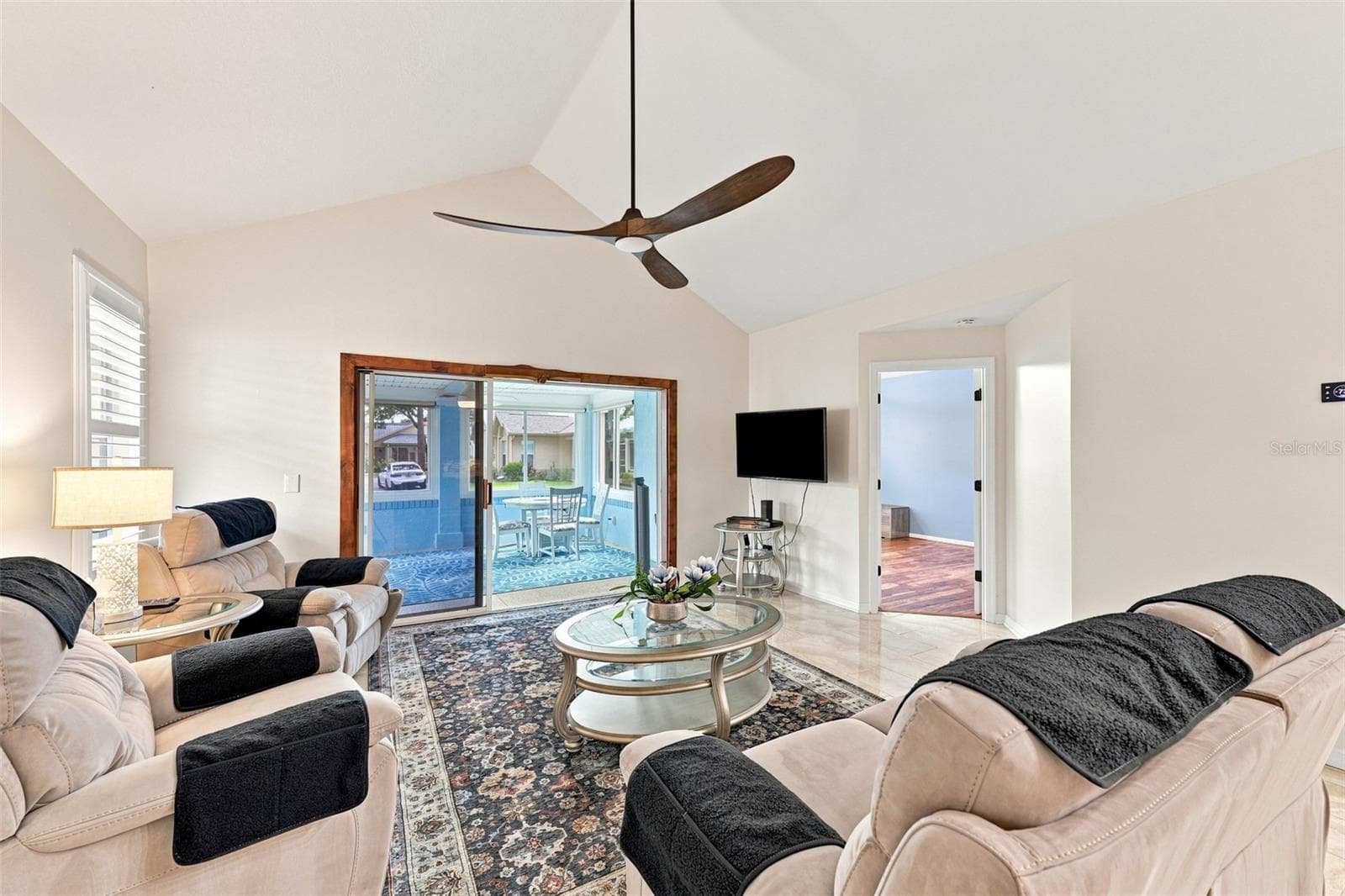 1124 Golfview Woods Dr #na photo 5