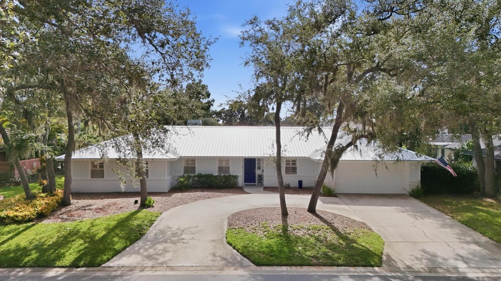 5505 Beneva Woods Cir photo 2