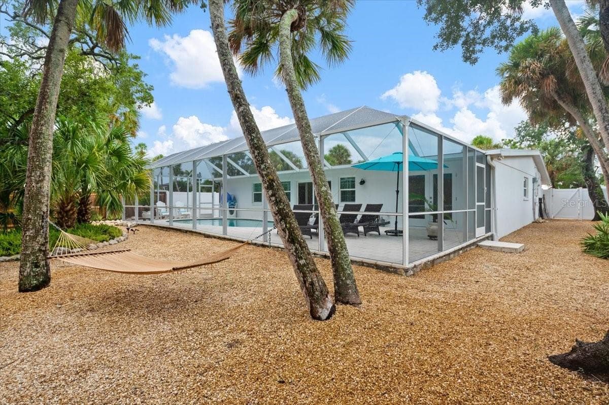 5125 Sandy Beach Ave photo 3