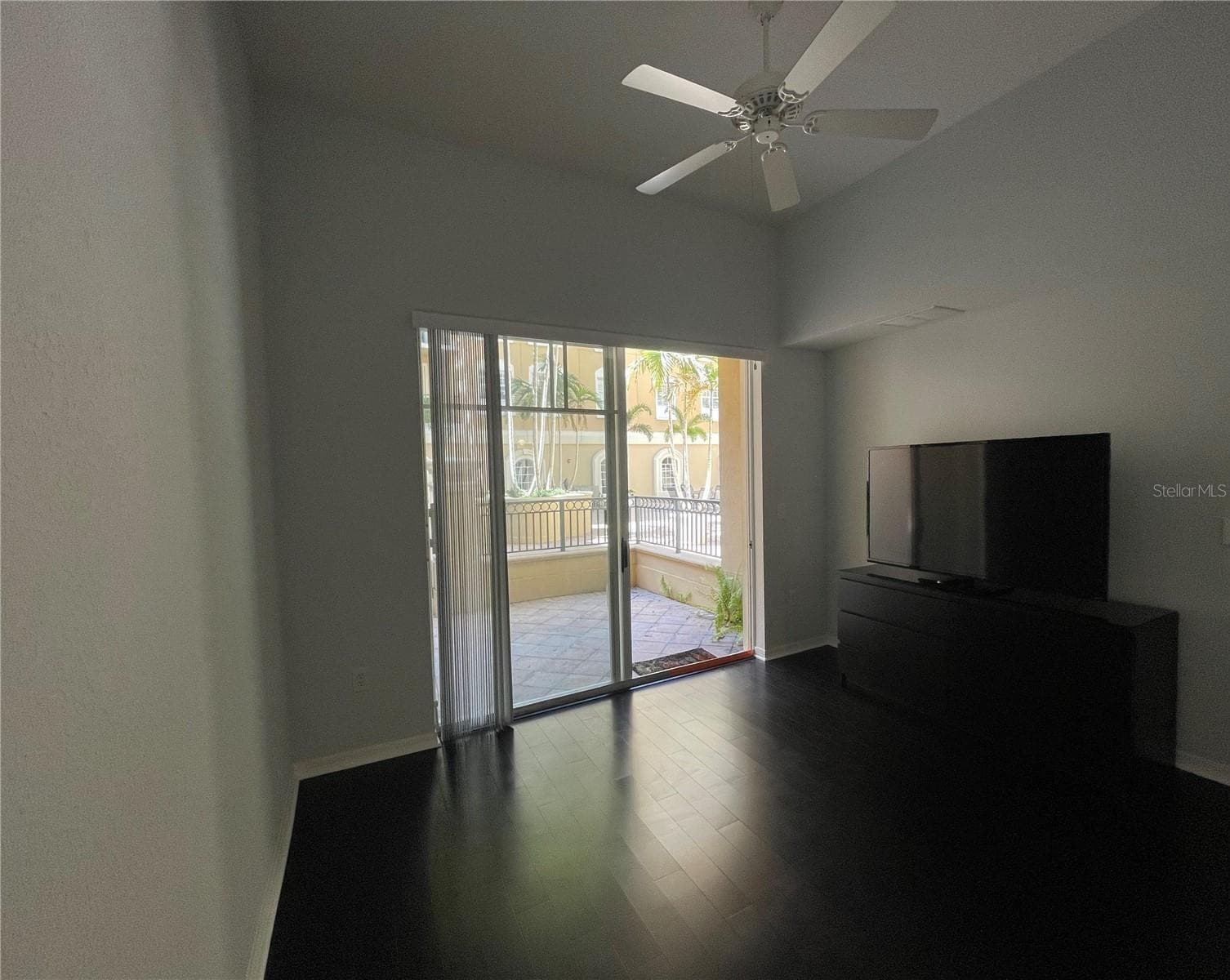 1064 N Tamiami Trl #1122 photo 4