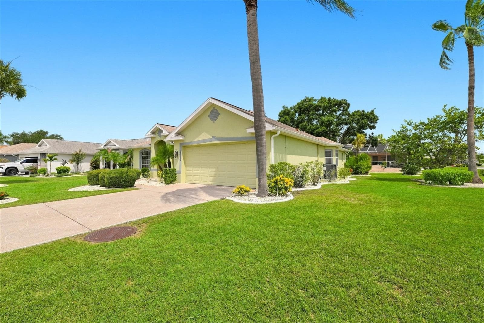 2242 W Del Webb Blvd photo 3