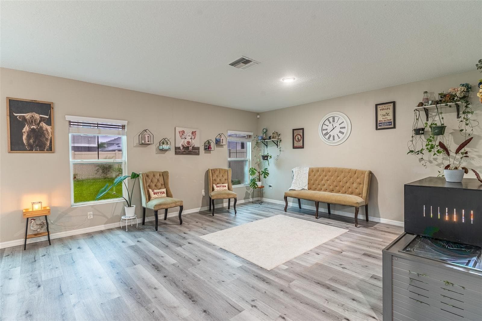 5508 Arlington River Dr photo 2