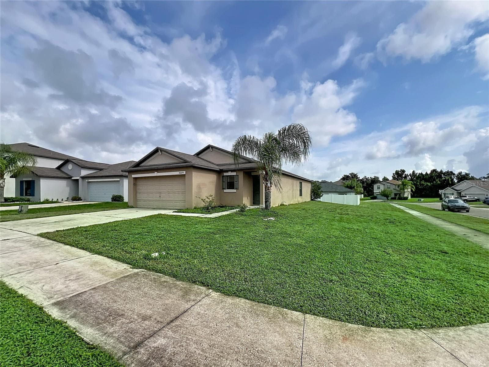 36095 Carriage Pine CT photo 3