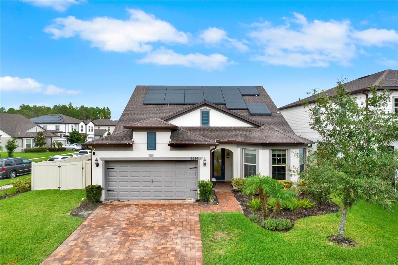 19234 Mossy Pine Dr photo 2