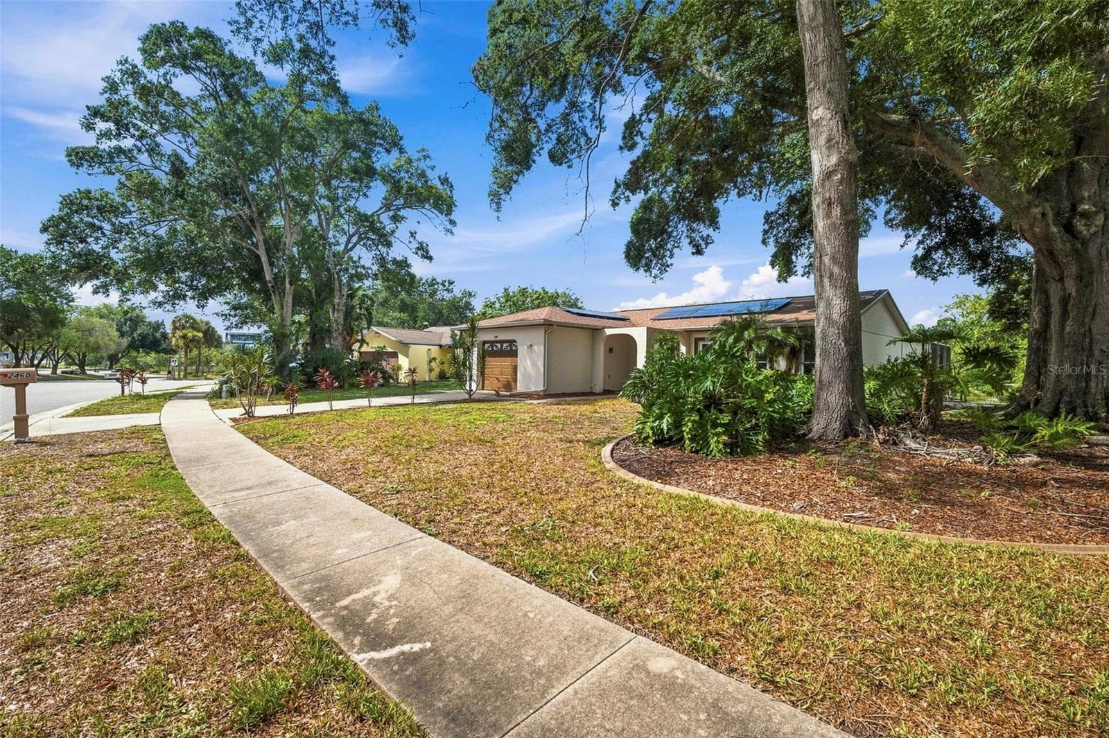 2460 Beacon Groves Blvd photo 4