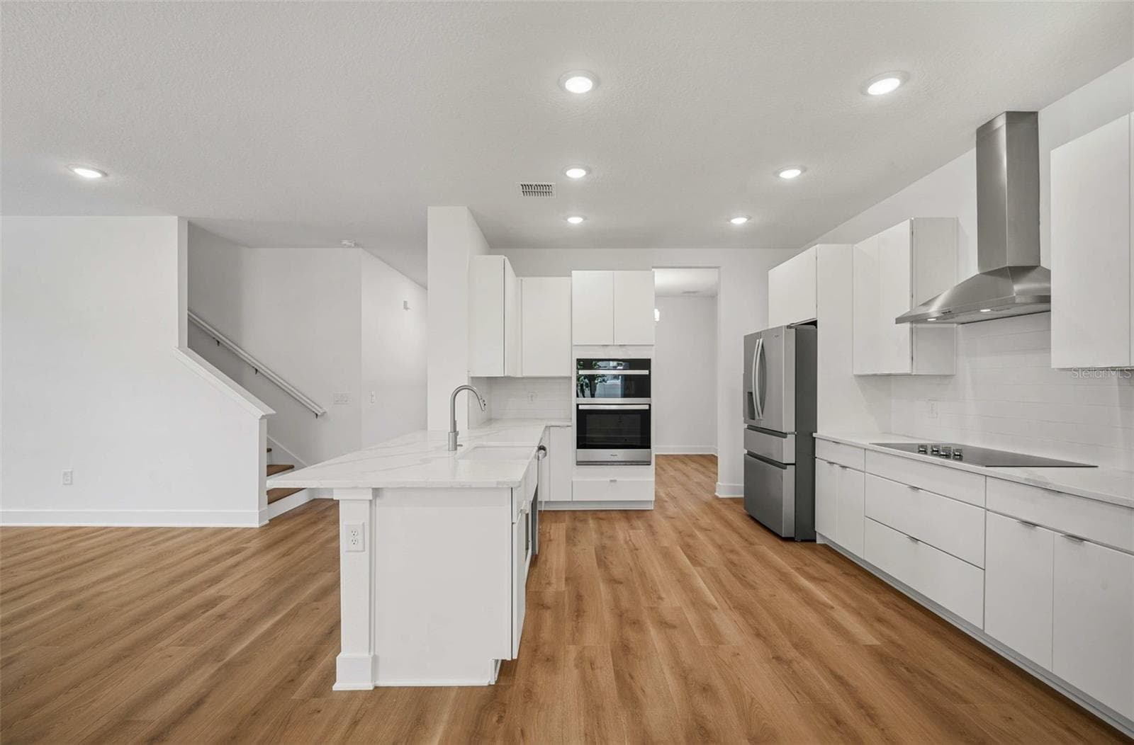 3108 W Ballast Point Blvd photo 4