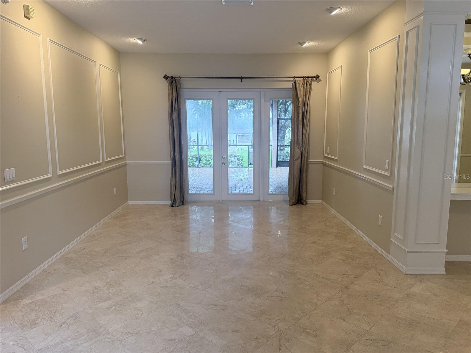 3704 Swans Landing Dr photo 5