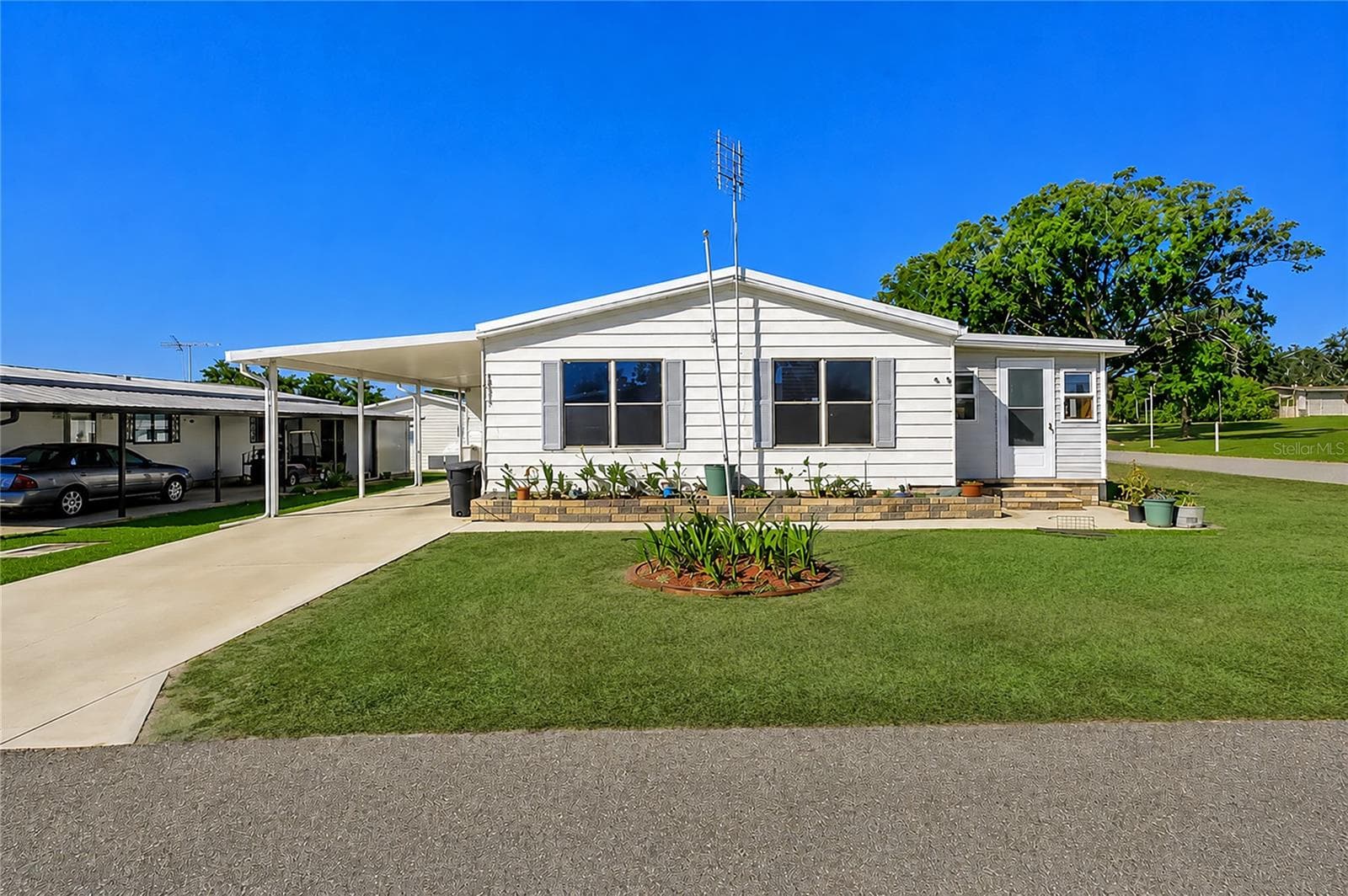 10151 Hamp Dr photo 2