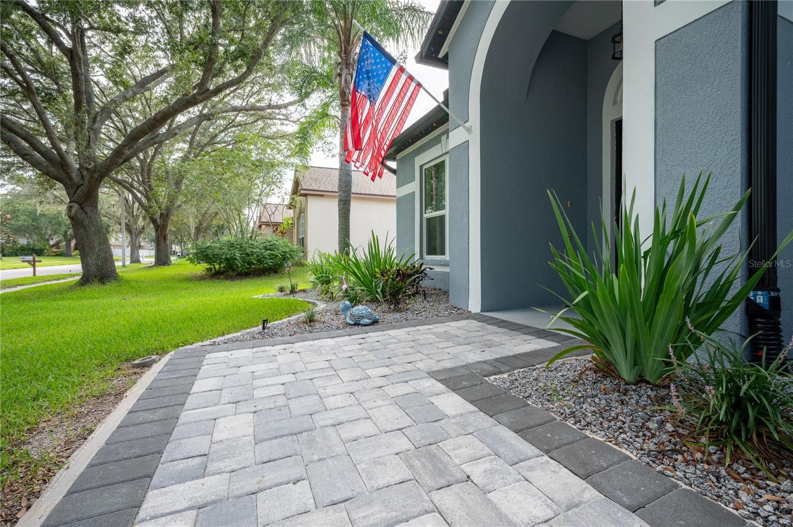 12408 Riverglen Dr photo 5