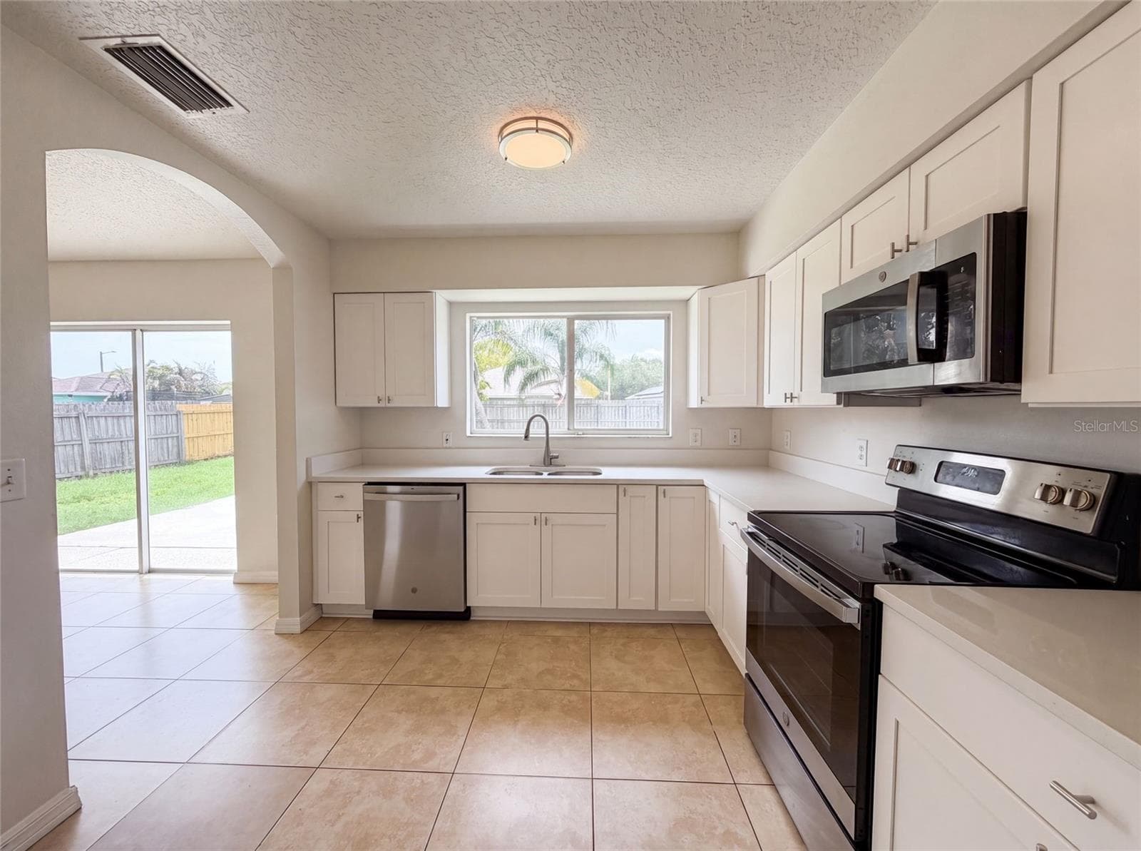 13236 Pike Lake Dr photo 3