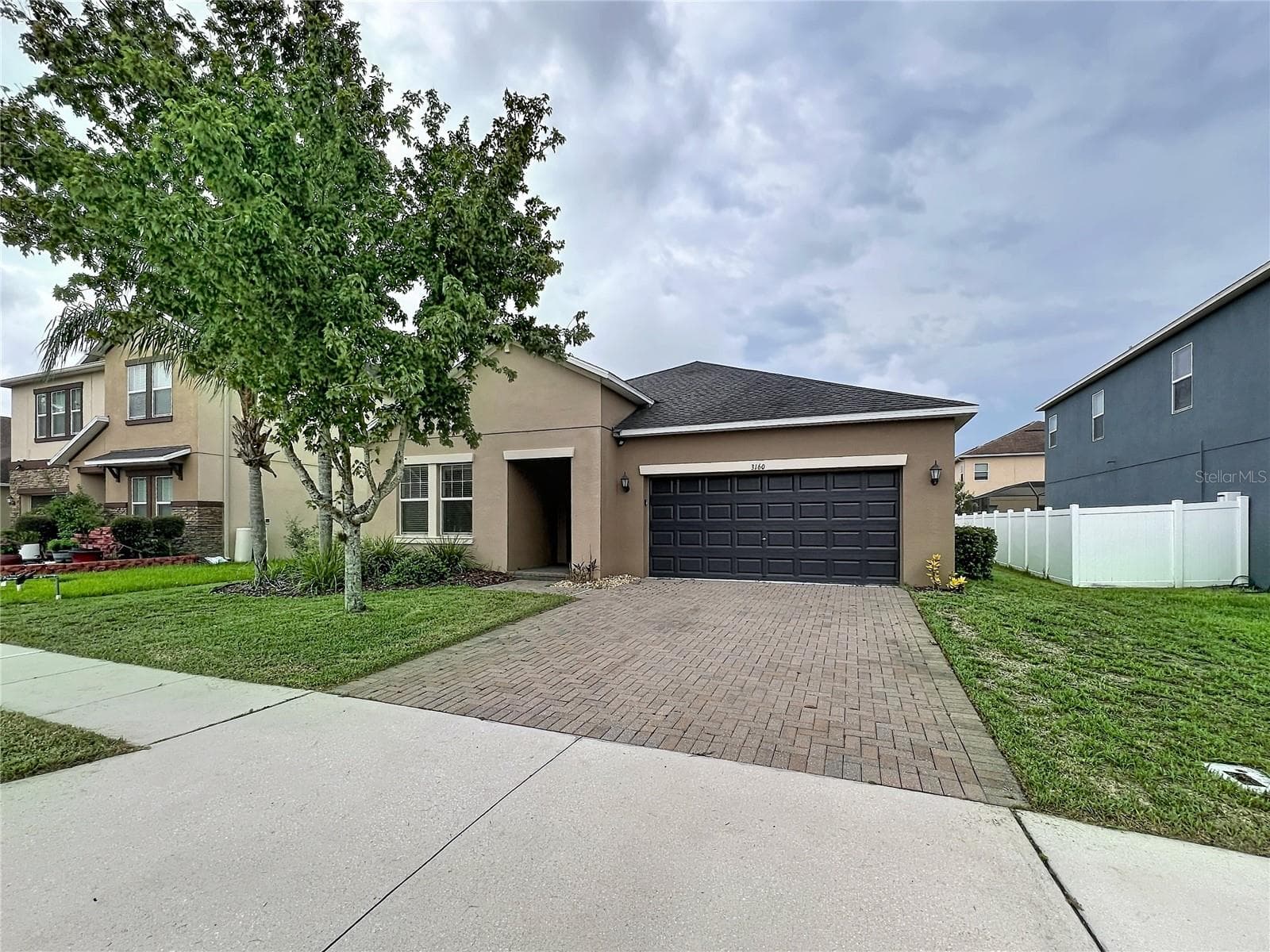 3160 Calvano Dr photo 2
