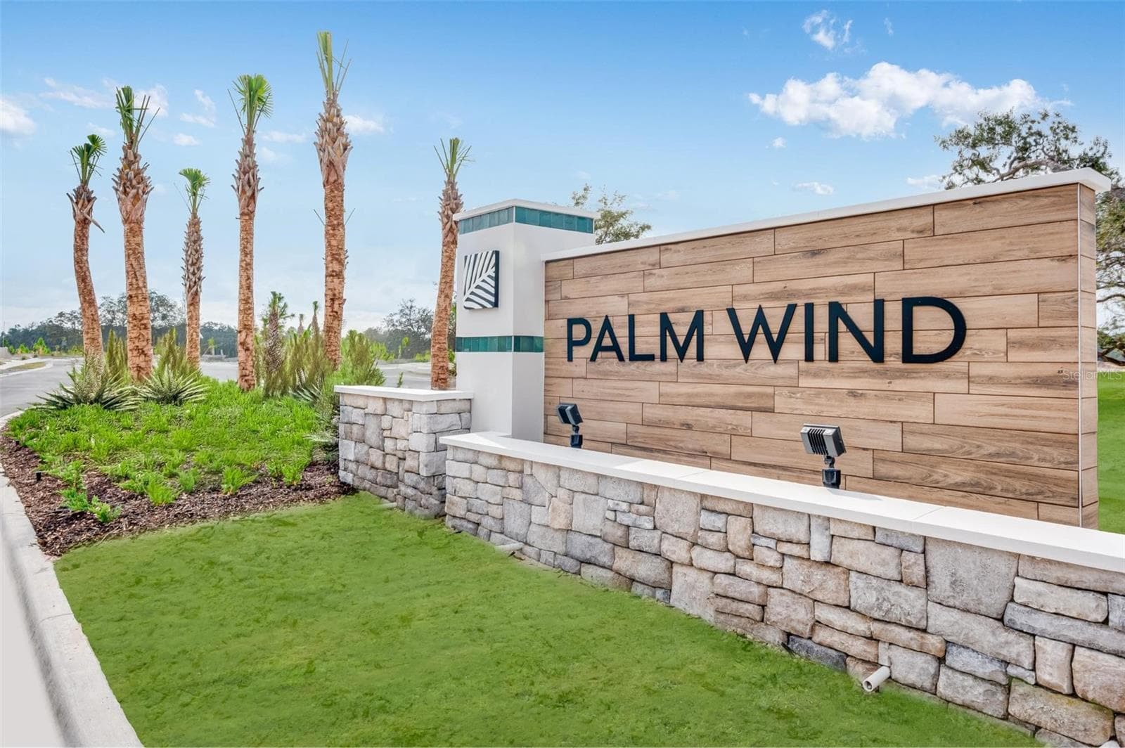 13626 Tropical Breeze Way photo 2