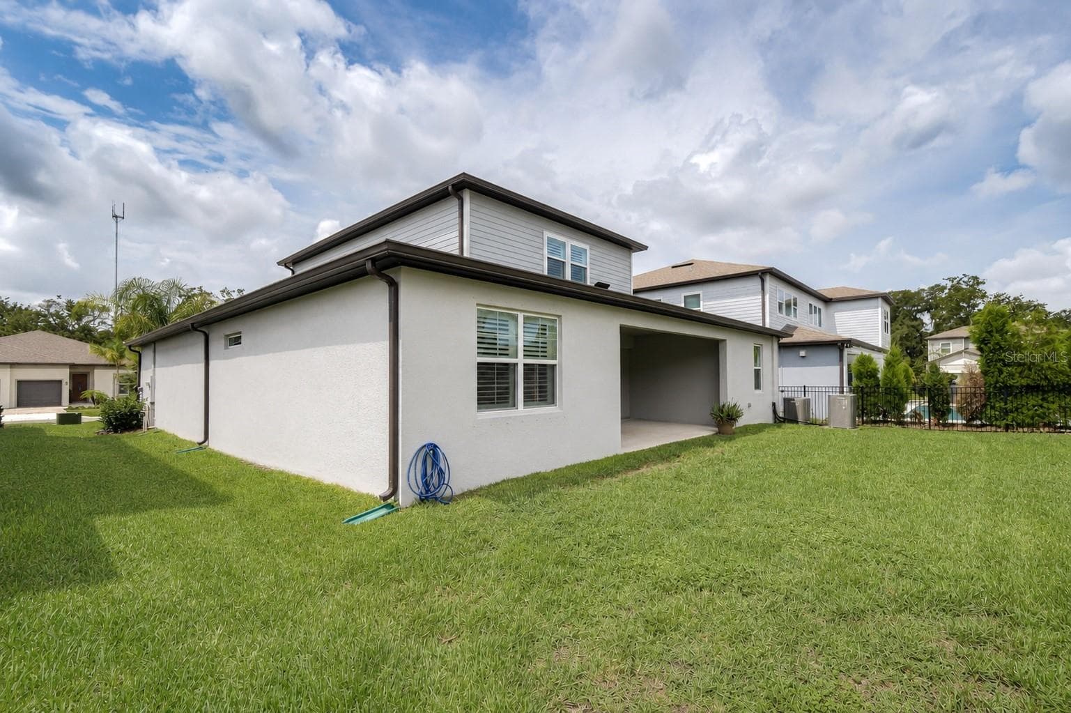 13857 Sharp Hawk Dr photo 2