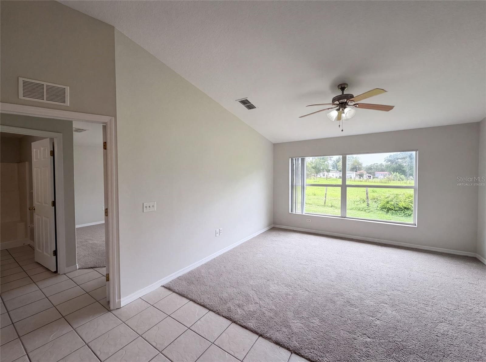 37209 Grassy Hill Ln photo 2
