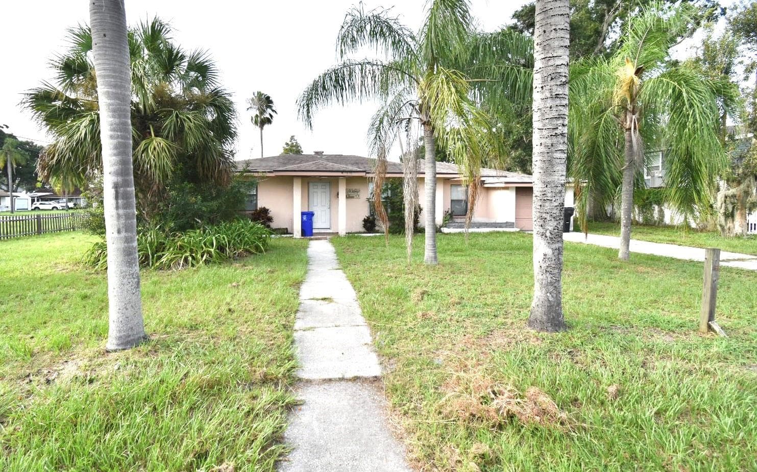204 Shore Dr W photo 2