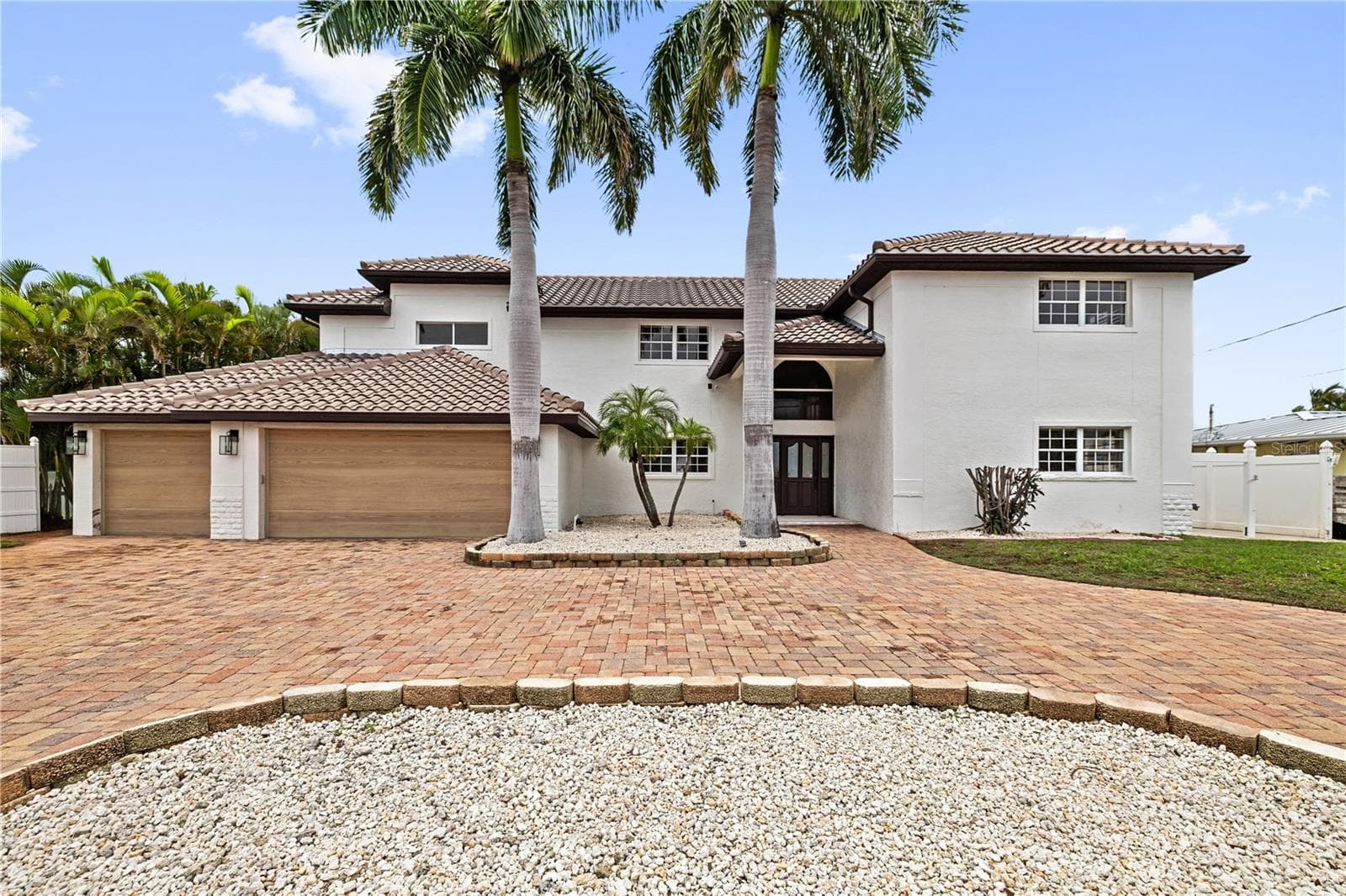423 55th Ave photo 4
