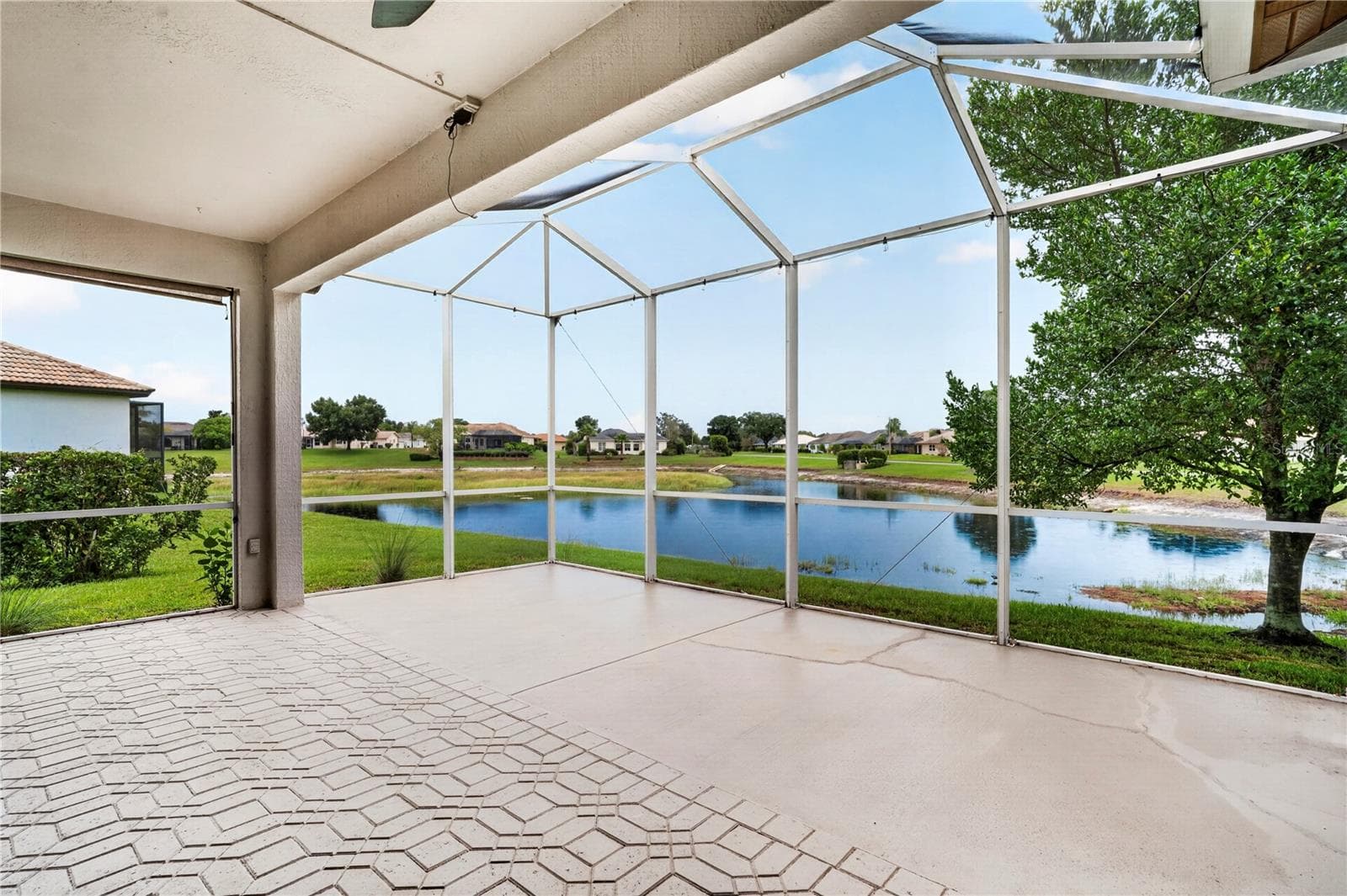 9257 Bonnie Cove Dr photo 5