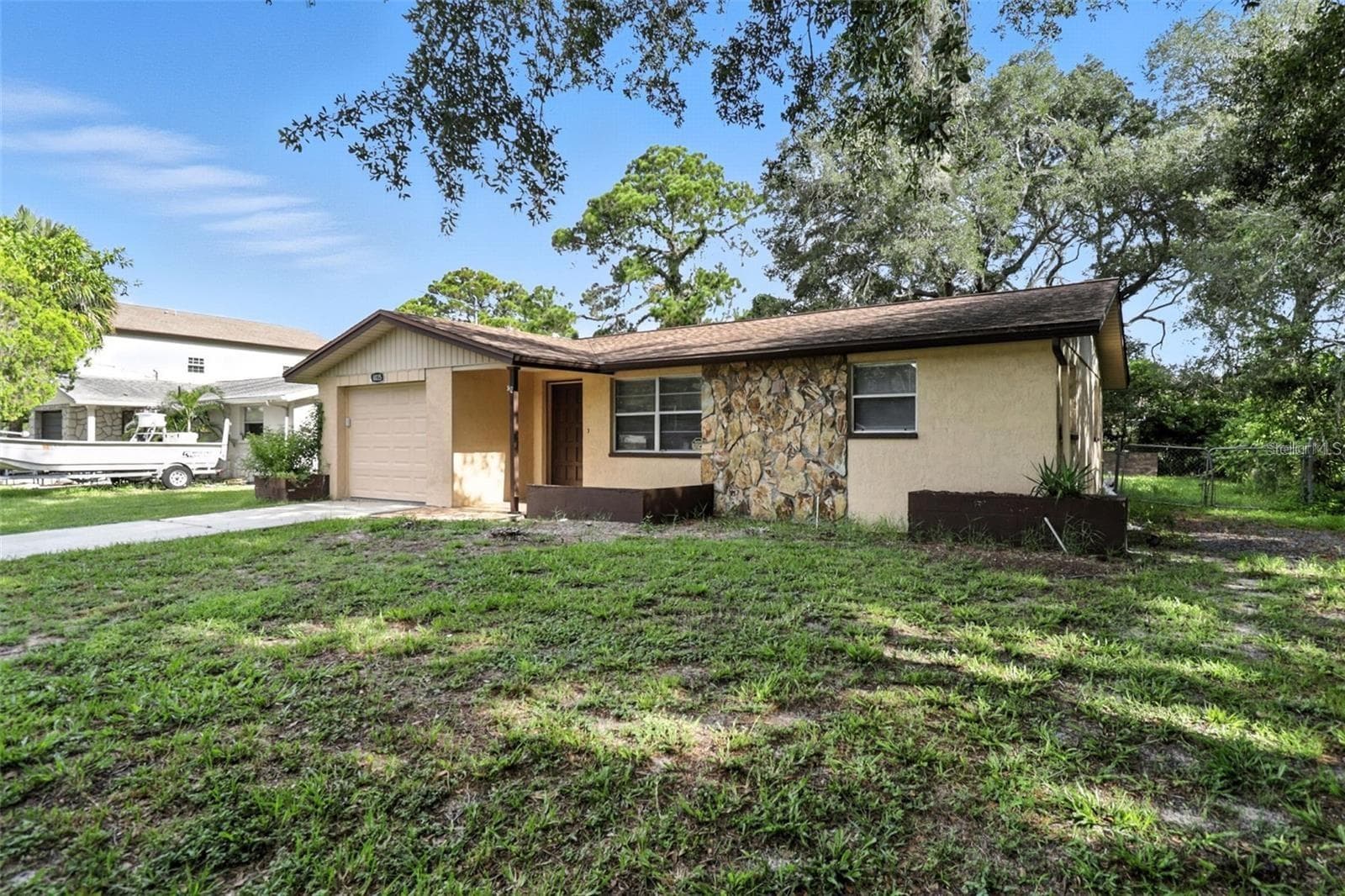 8035 Gulf Way photo 2
