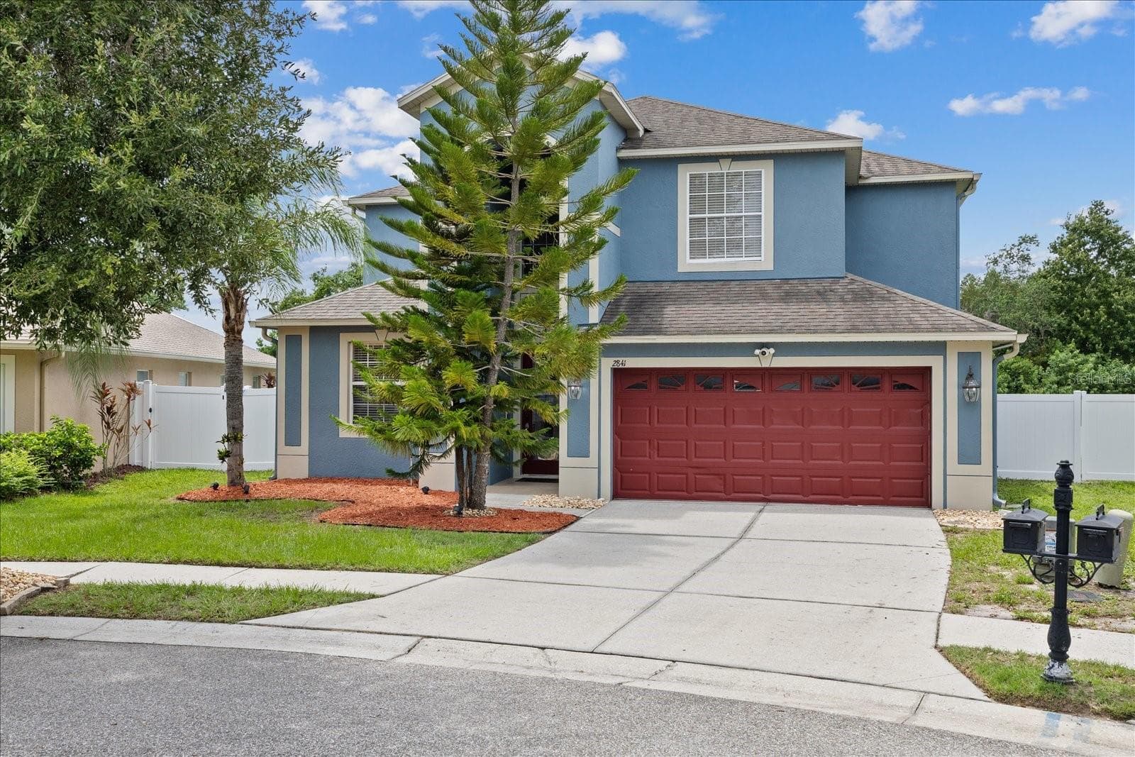 2841 Trinity Cottage Dr photo 2