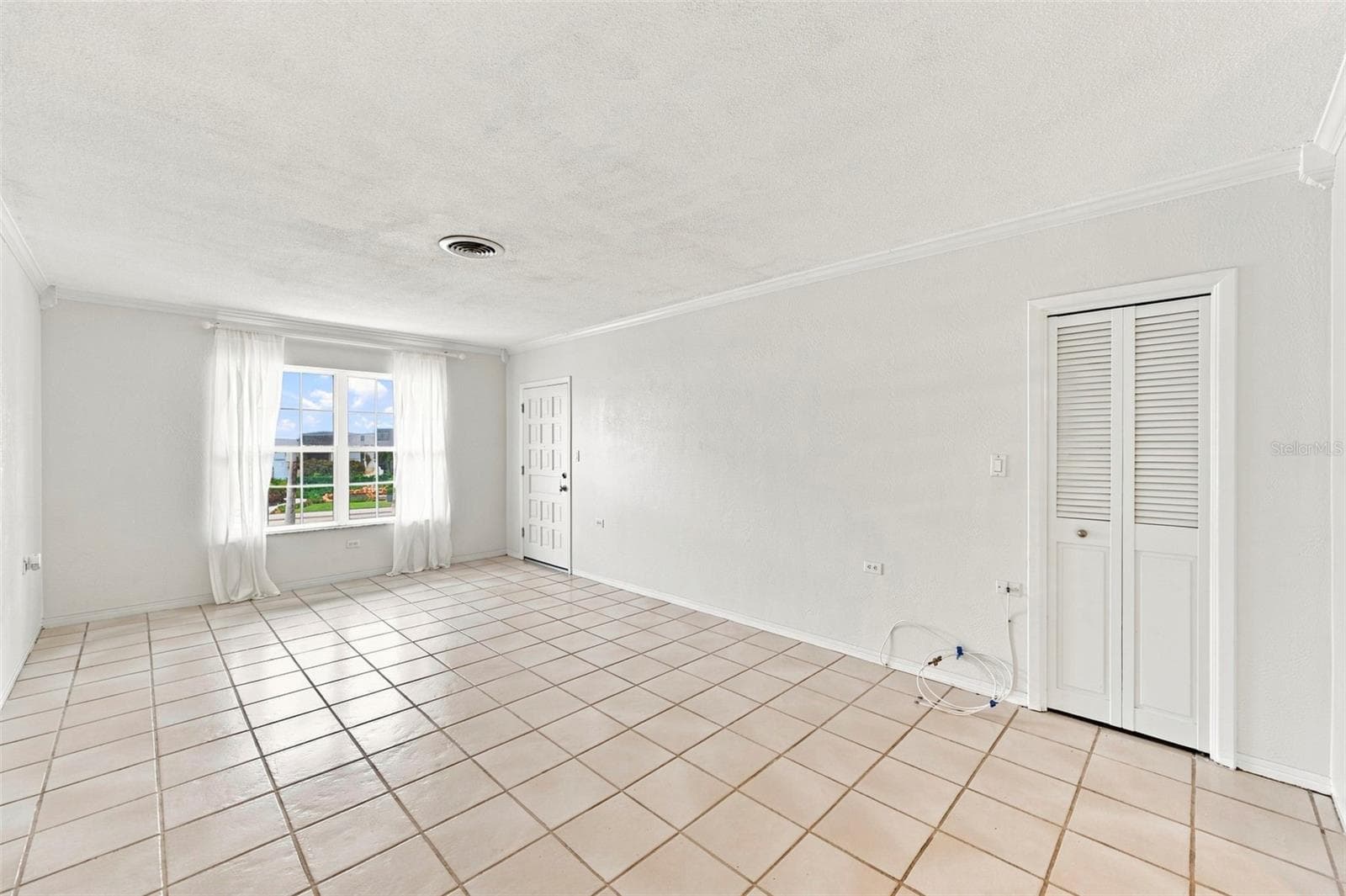 1342 Snell Isle Blvd NE #4 photo 3