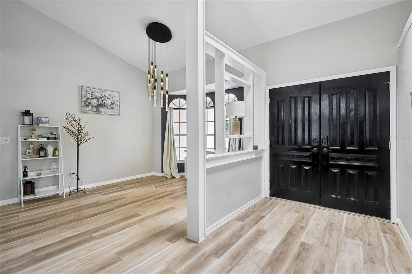 1260 Masada Ln photo 4