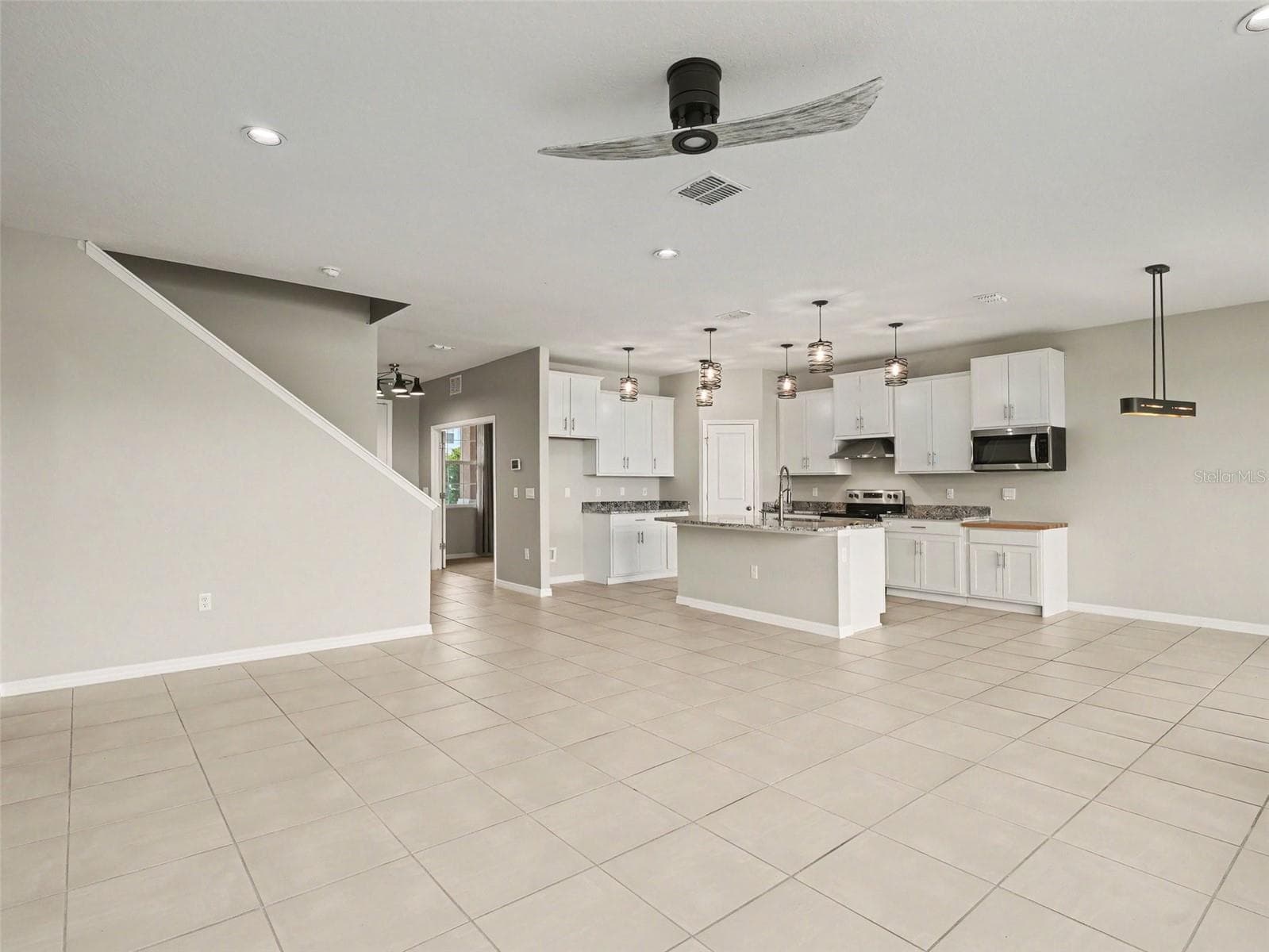 1167 Ocean Spray Dr photo 3