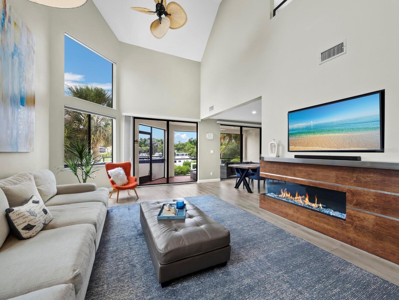 1906 Harbourside Dr #304 photo 5
