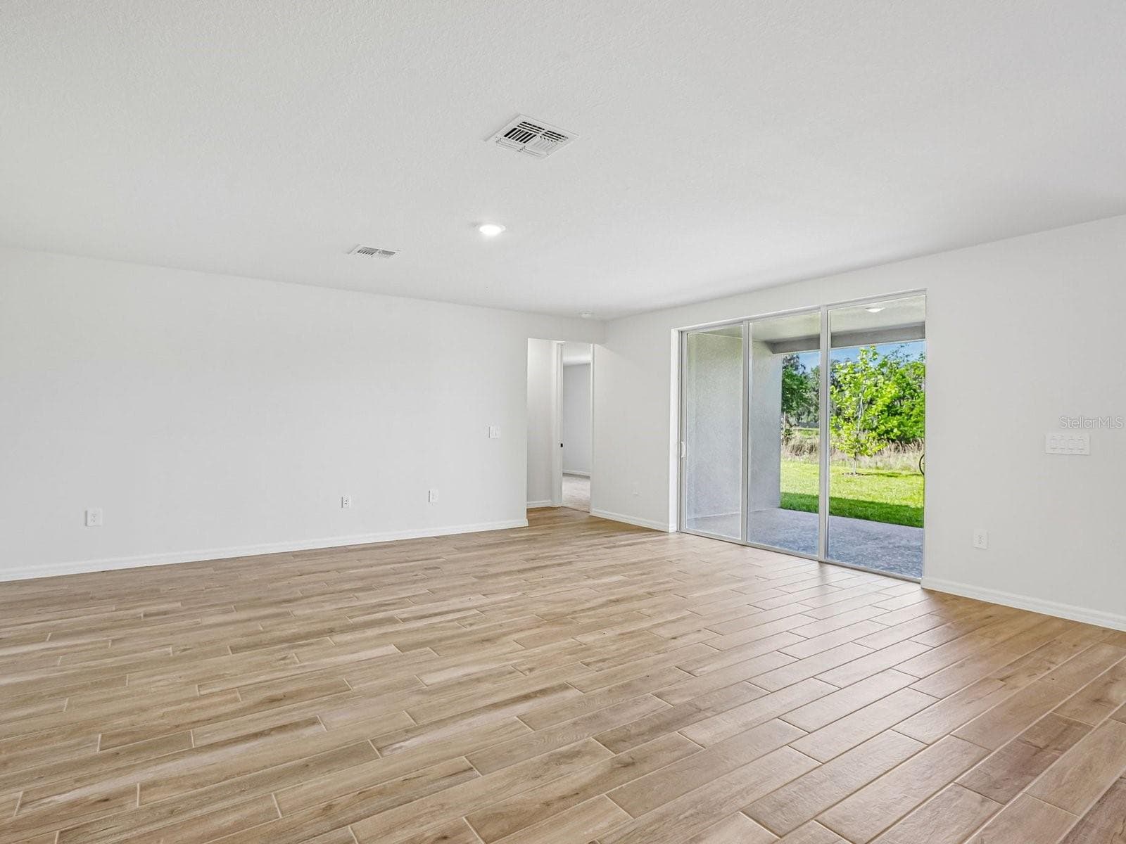 3910 Nature Sound Ln photo 2