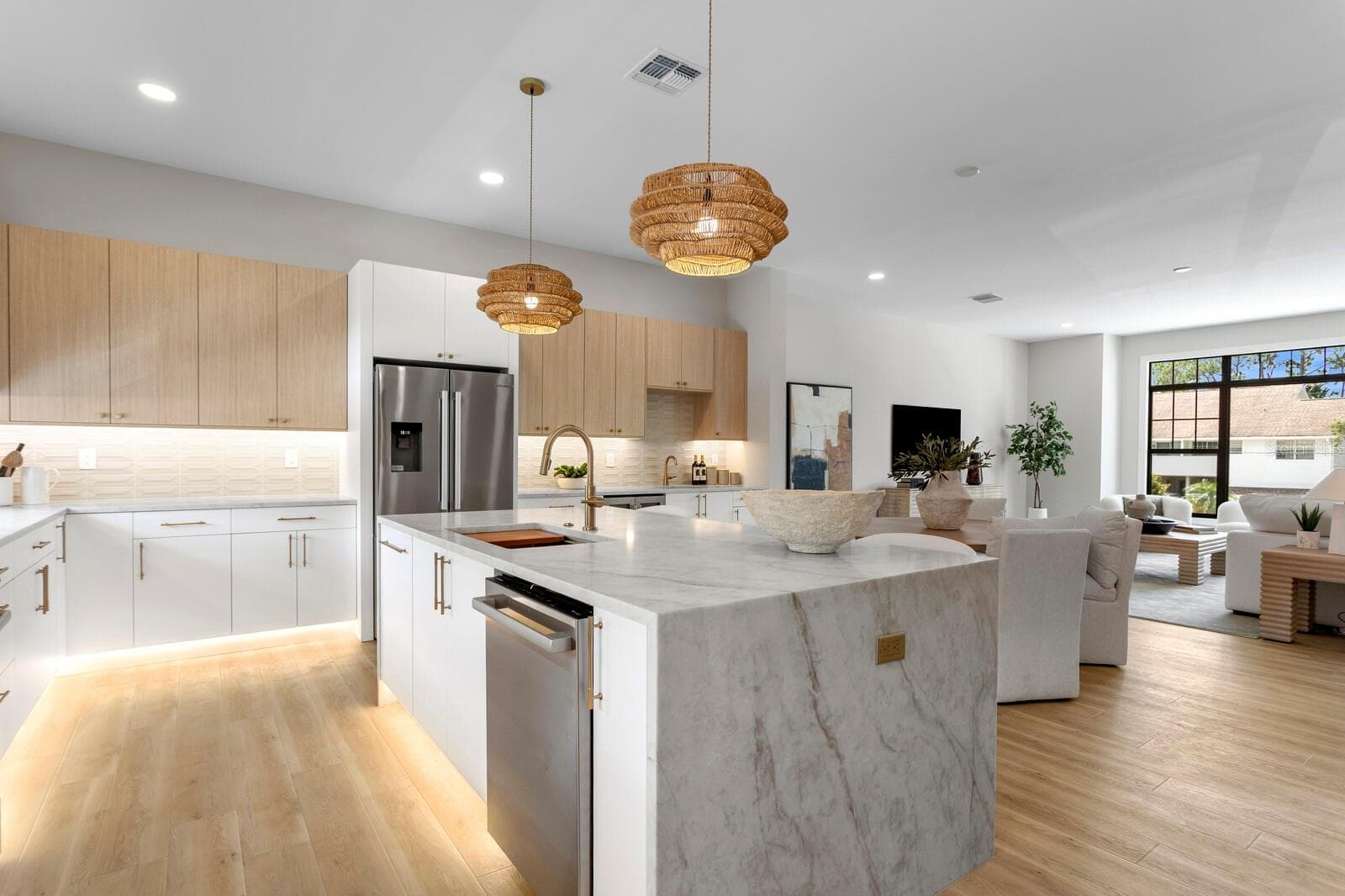 5210 Bayshore Blvd #4 photo 2