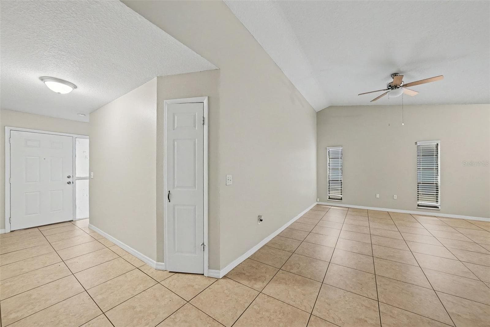 7623 Bramblewood Dr photo 2