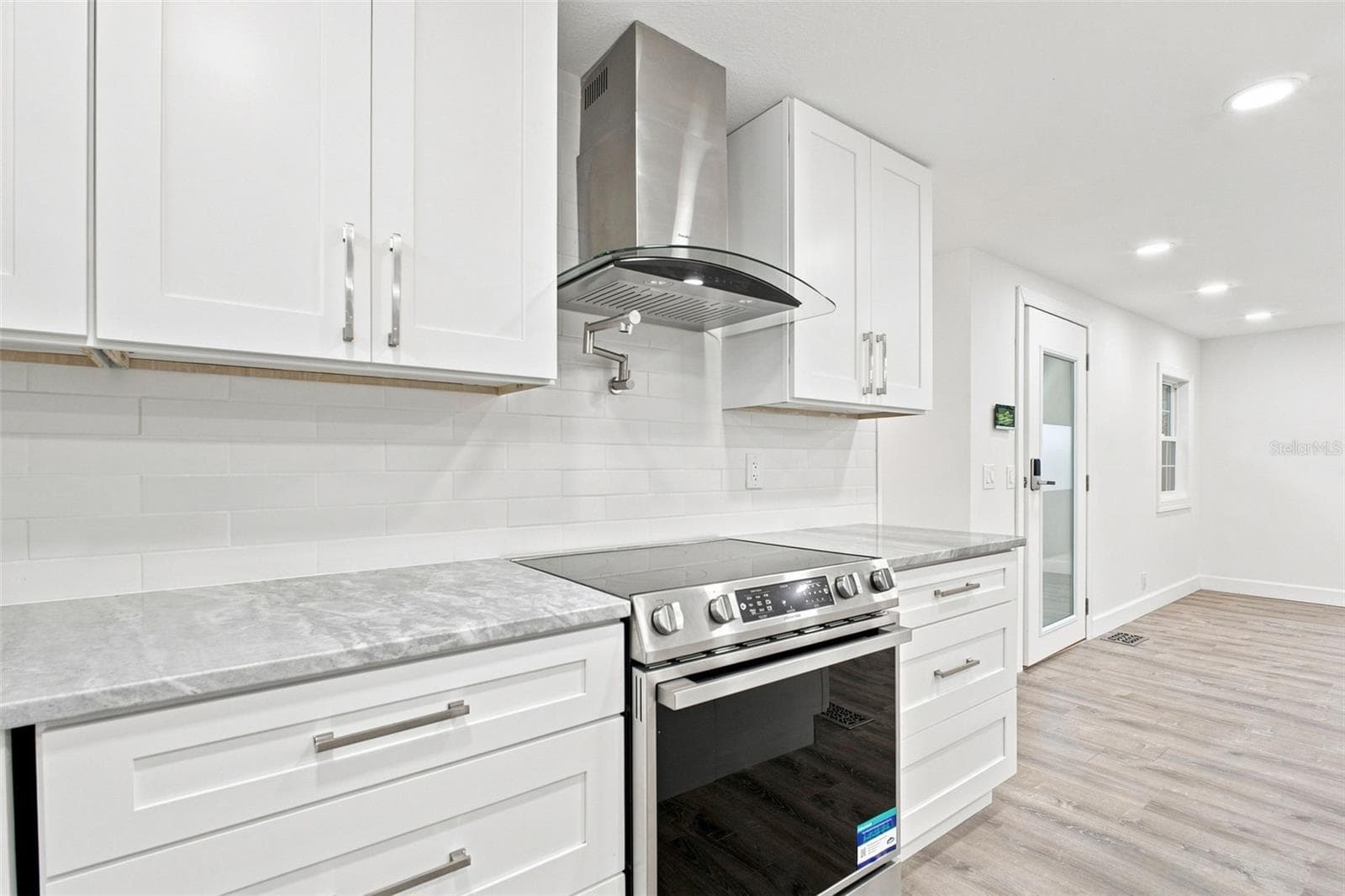 163 Dolphin Dr E photo 3