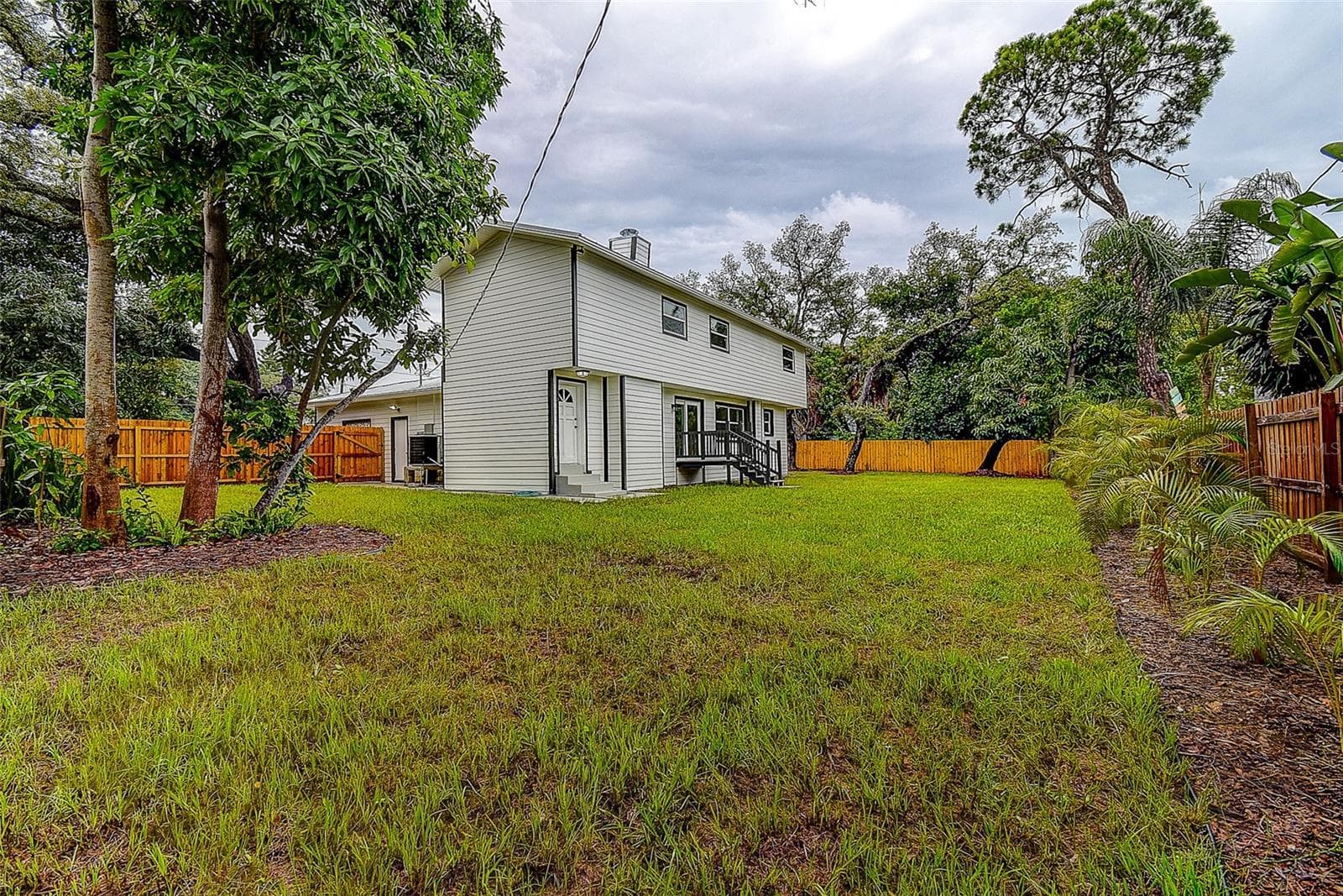 5546 113th St photo 2