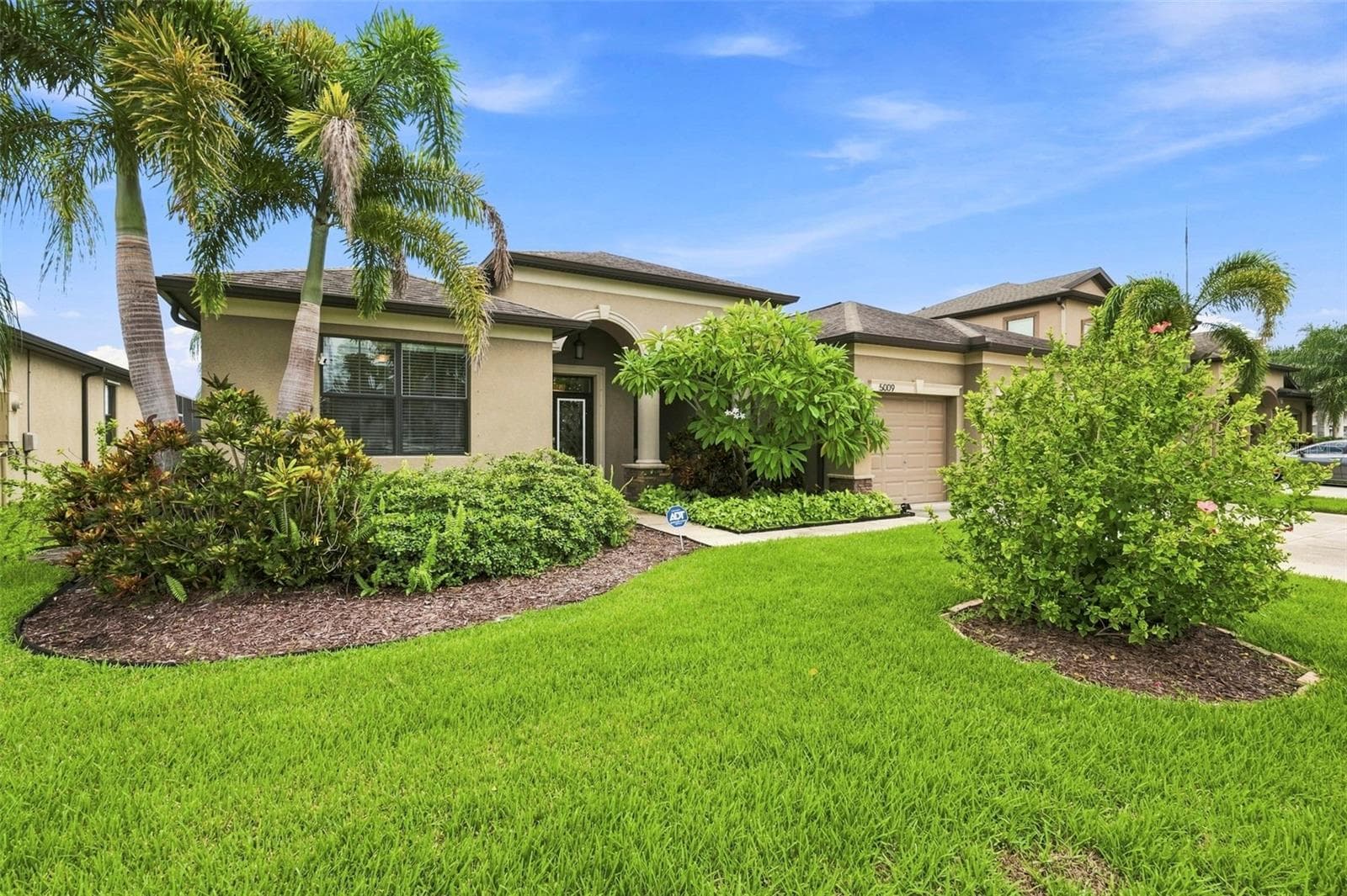 5009 Jagged Cloud Dr photo 2