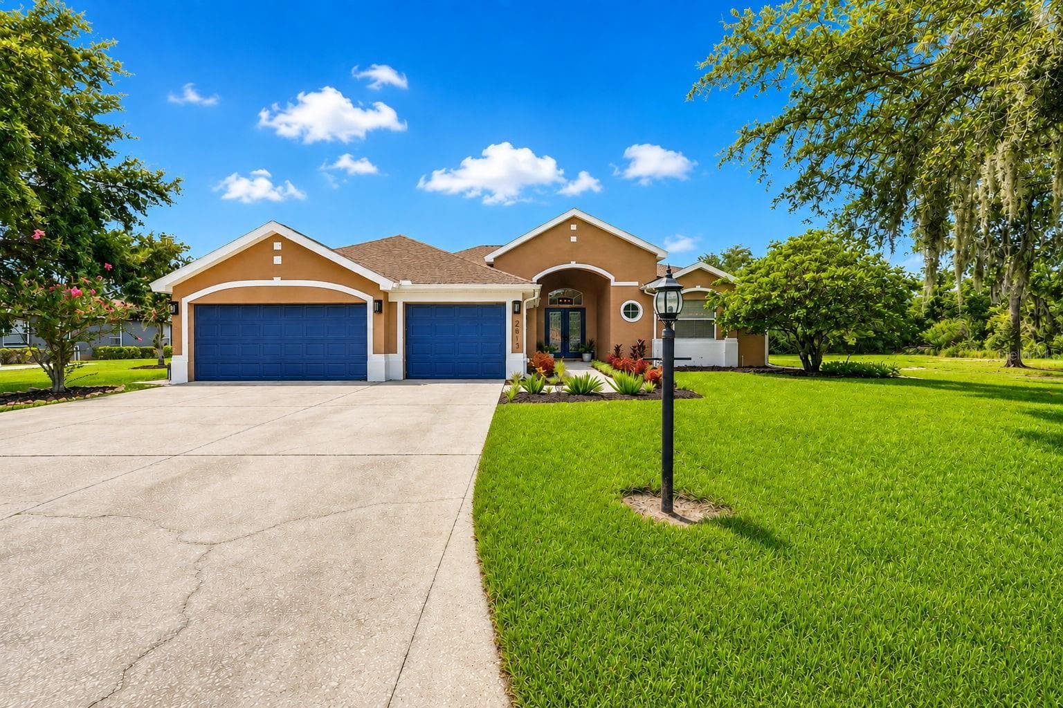 2813 Hampton Place CT photo 2