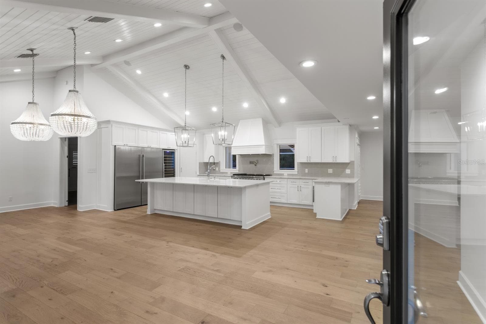 4415 W Clear Ave photo 2