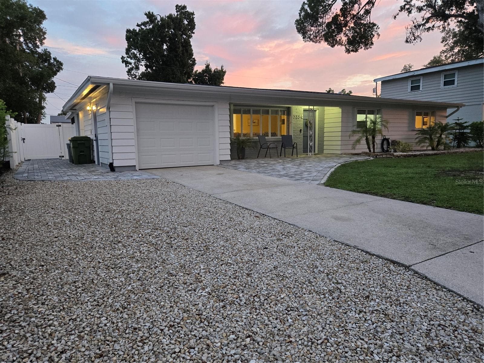 3134 Irving St photo 2