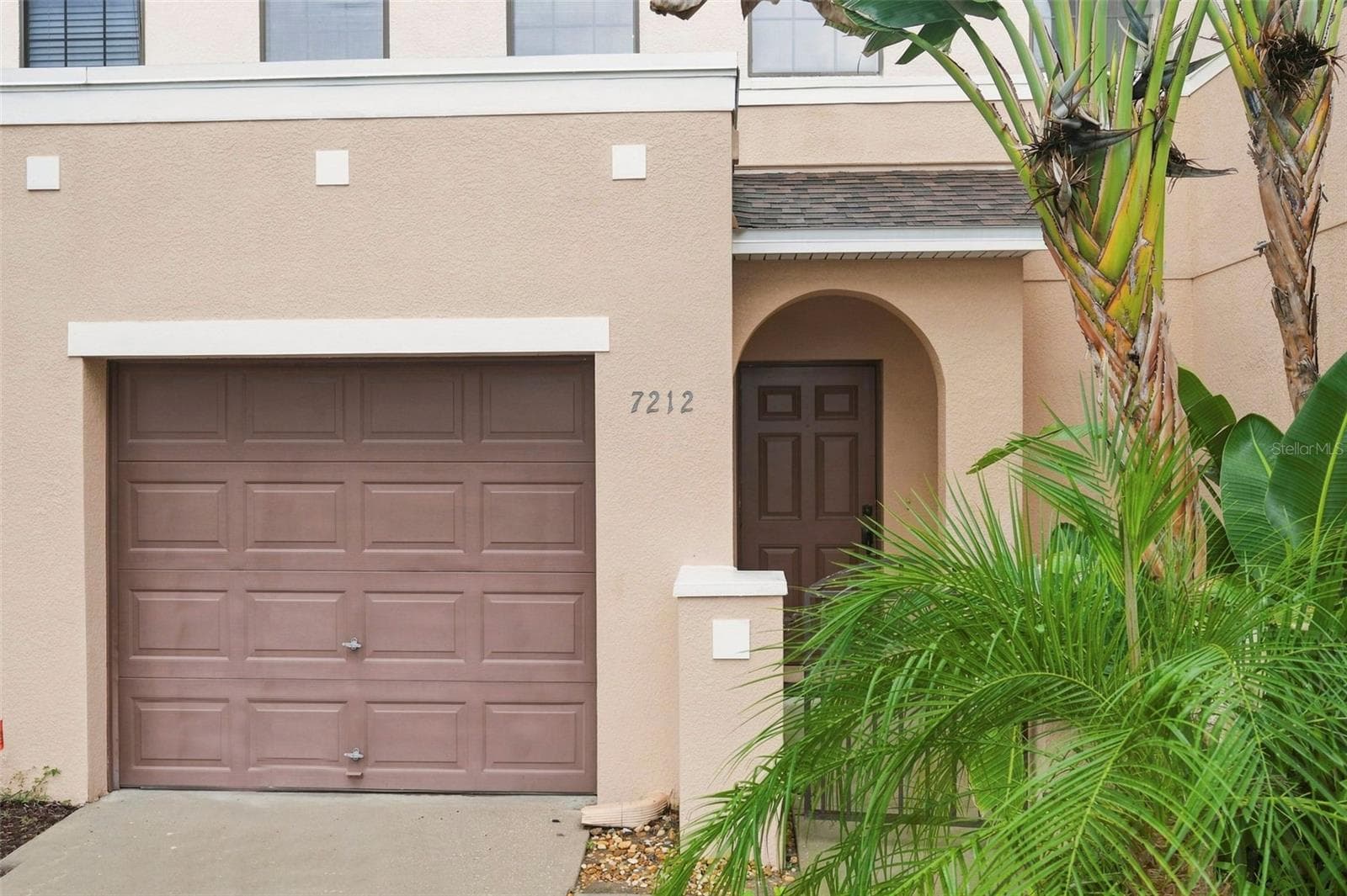 7212 Sterling Point CT photo 2