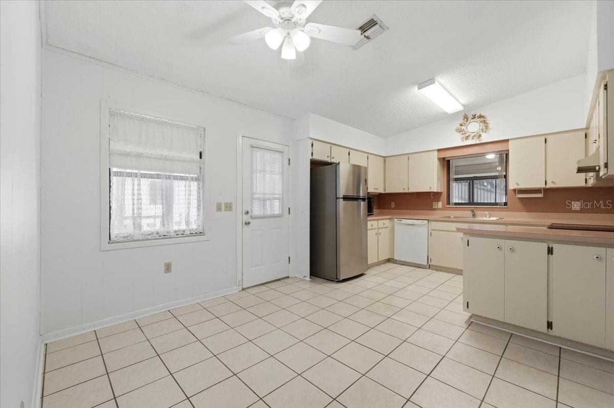 3231 Bear Creek Ln photo 4