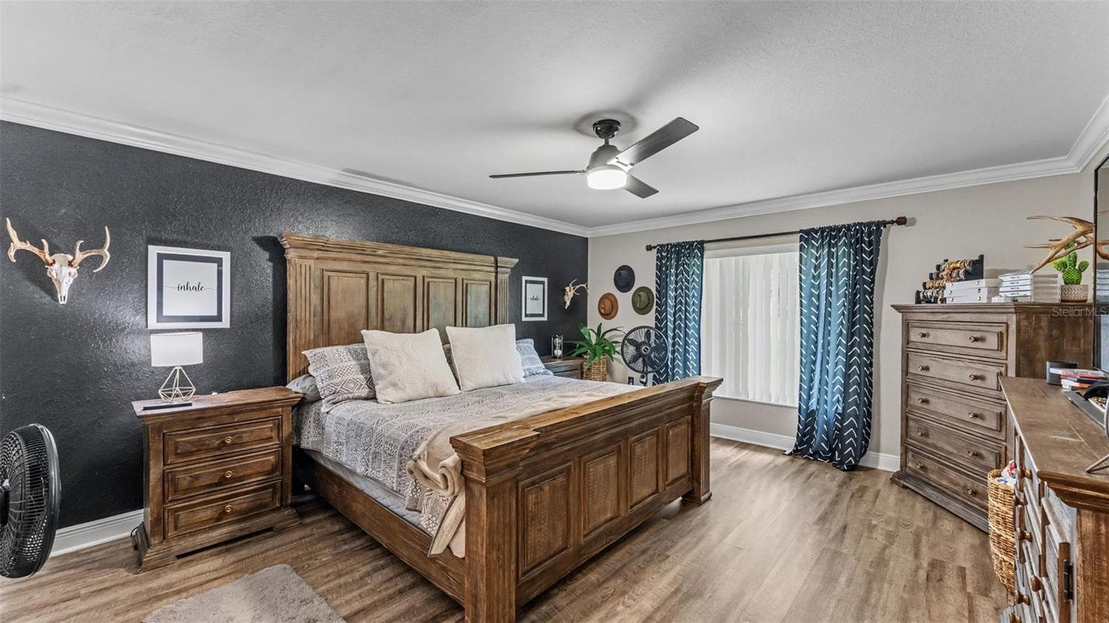 1411 Ashbury CT photo 4