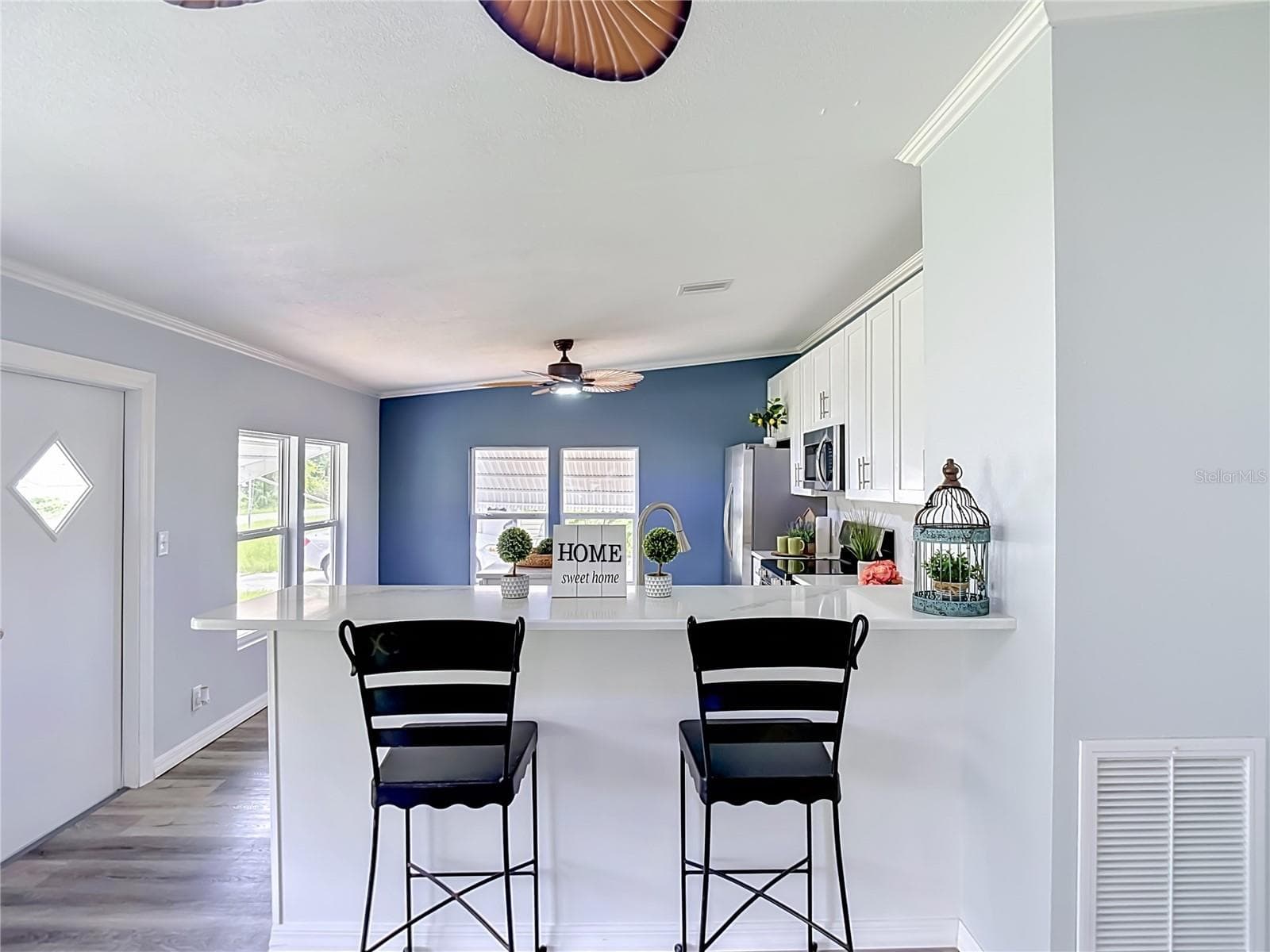 12331 Parkwood St photo 3
