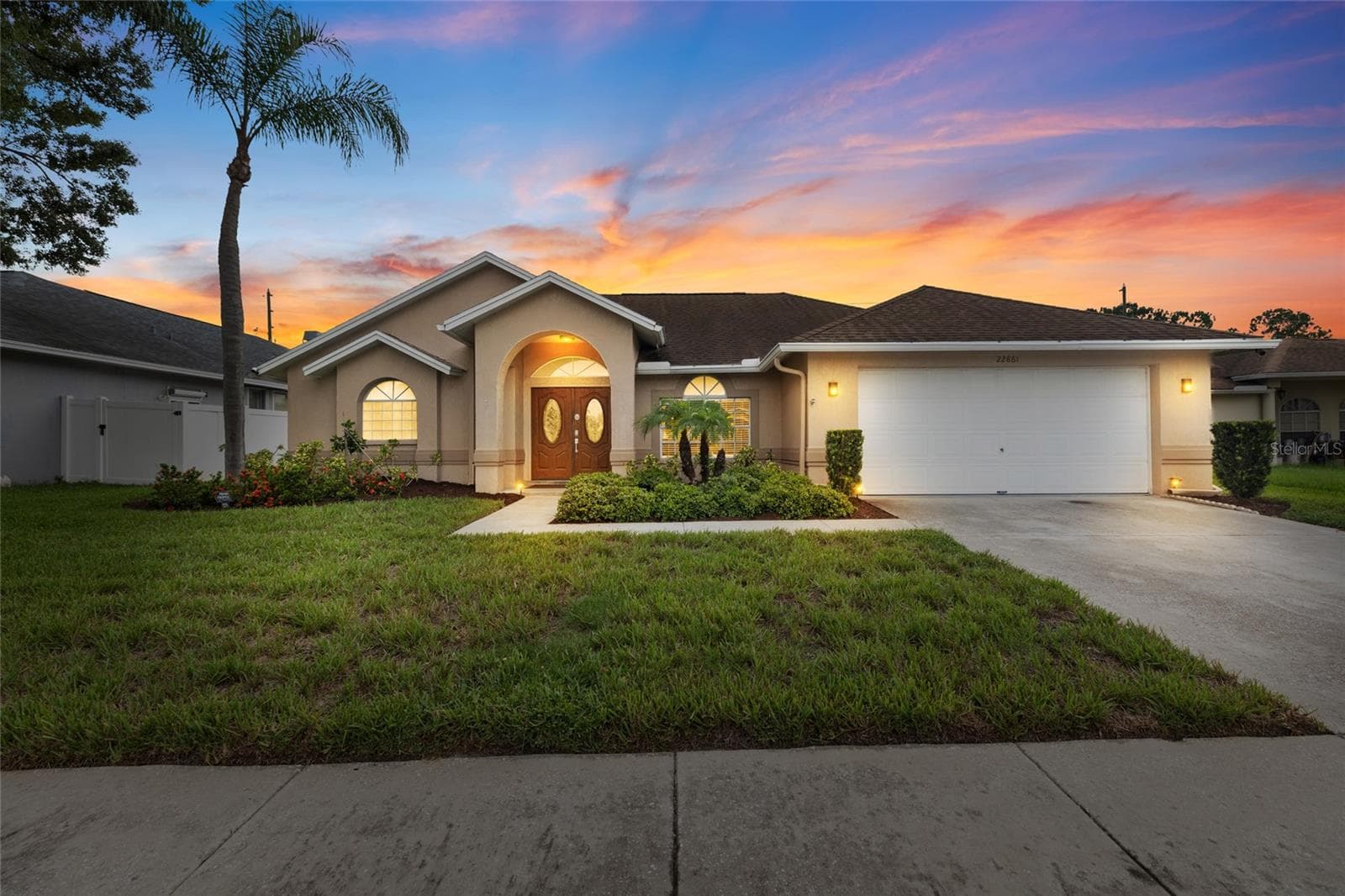 22861 Sterling Manor Loop photo 2