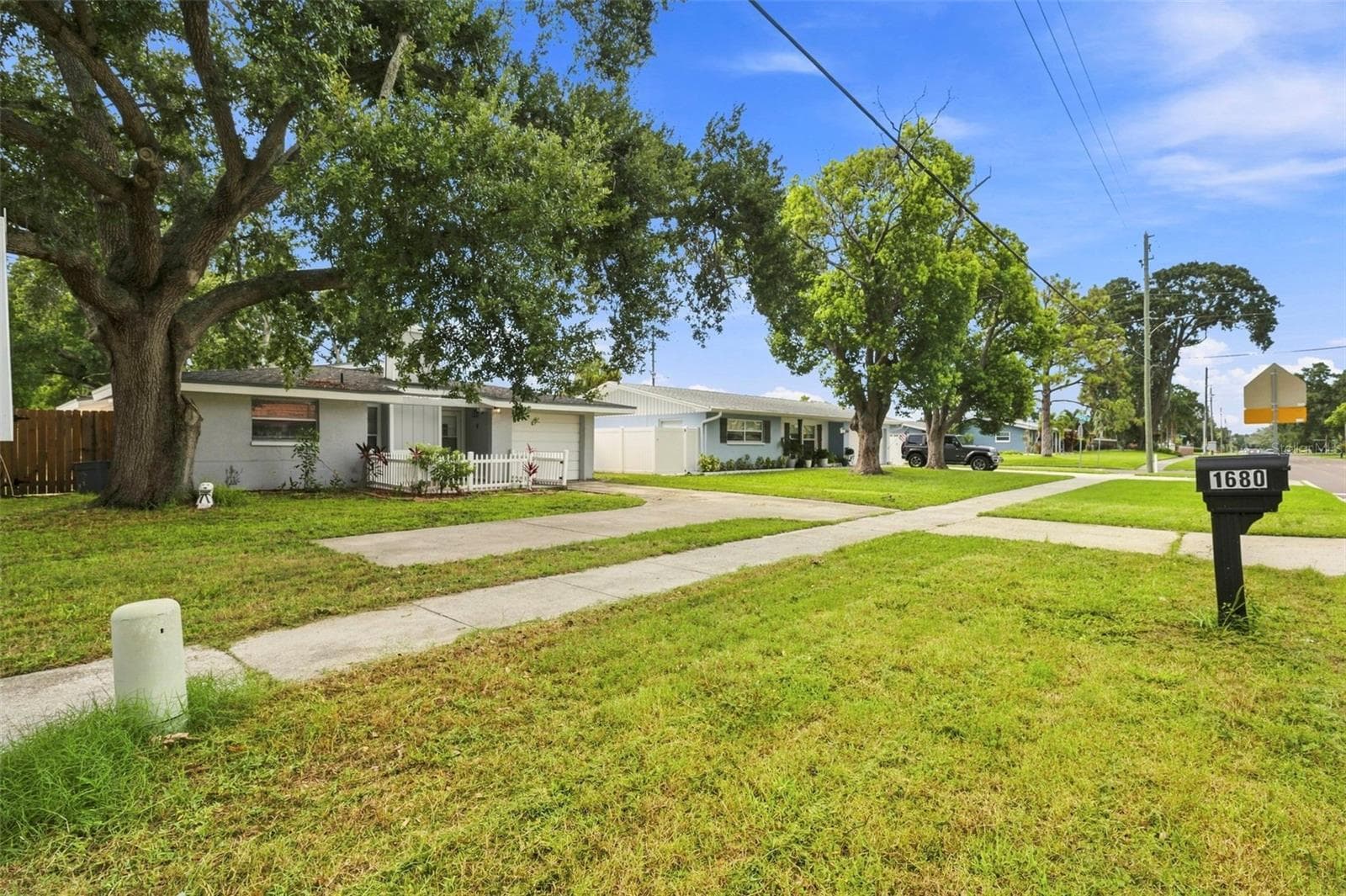 1680 Pinehurst Rd photo 4