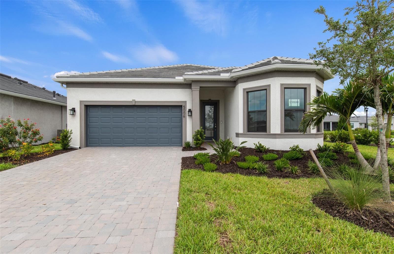 5006 Golden Shore CT photo 3