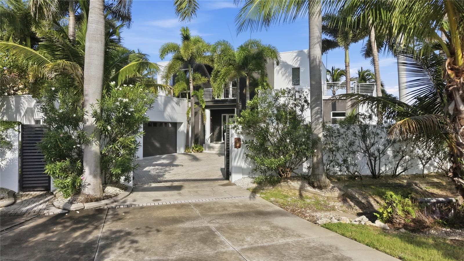 1475 John Ringling Pkwy photo 4