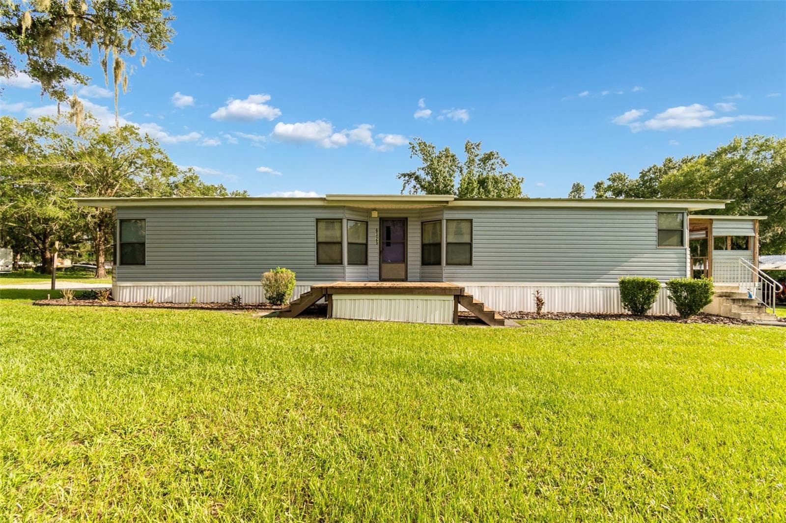 6325 Oakview Ln photo 2