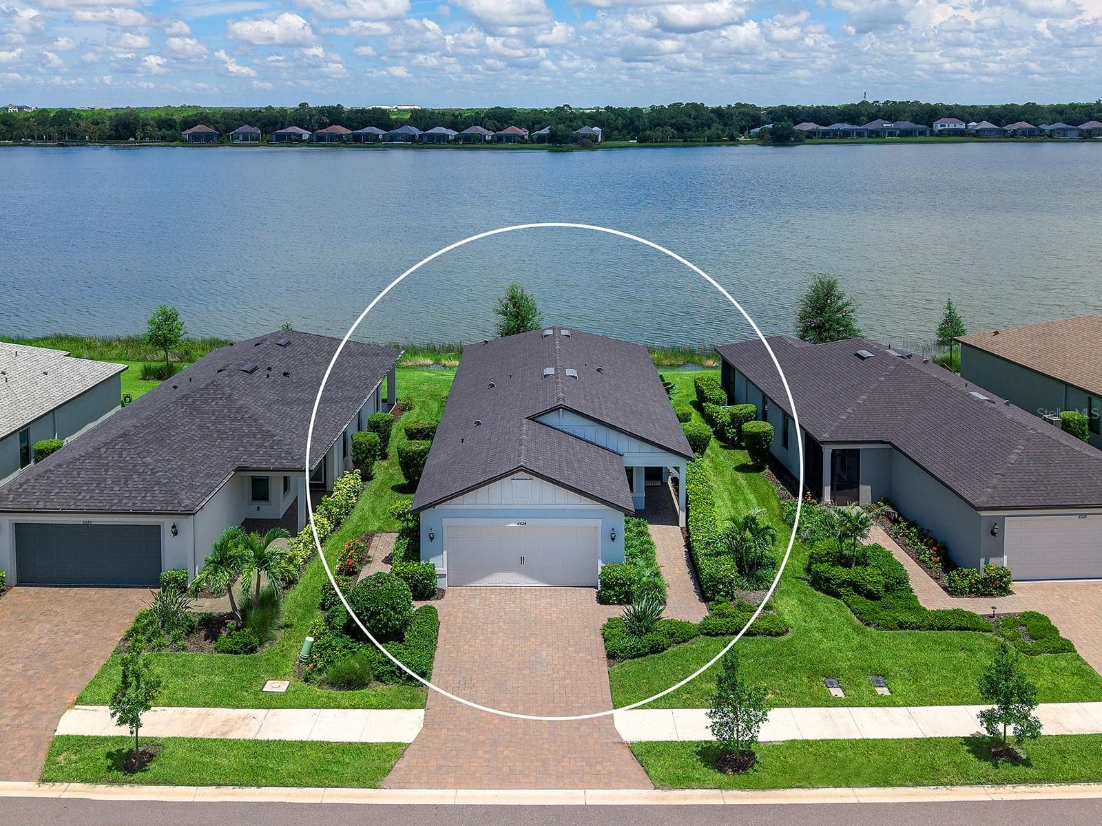 6524 Silverstar Dr photo 2