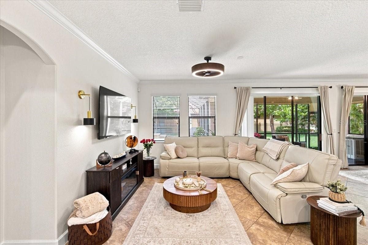 4508 Grand Lakeside Dr E photo 2